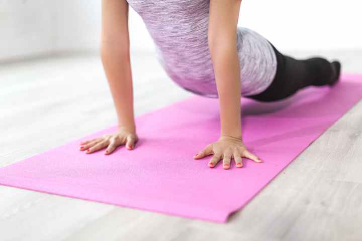 3 Easy Ways to Start a Home Yoga&nbsp;Practice